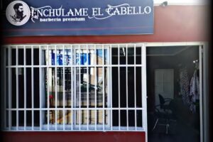 Enchulame El cabello BARBER&Iacute;A