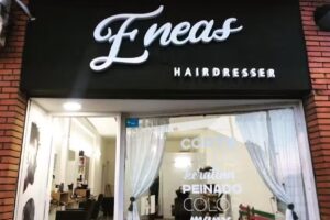Eneas peluqueria