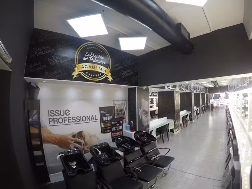 Escuela Academia La Esquina del Peinador