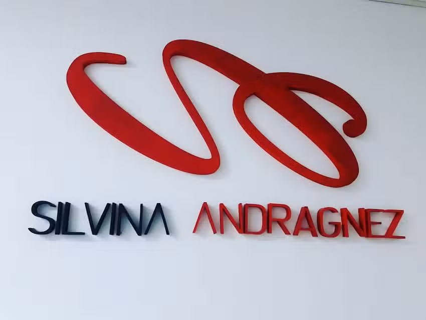 Escuela De Belleza Y Centro De Estetica