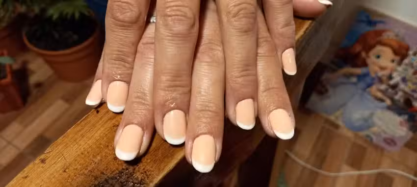 Esmera Est&eacute;tica y Salud