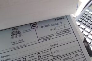 ESTELA GUERRERO PAVONI ESTILISTA UNISEX