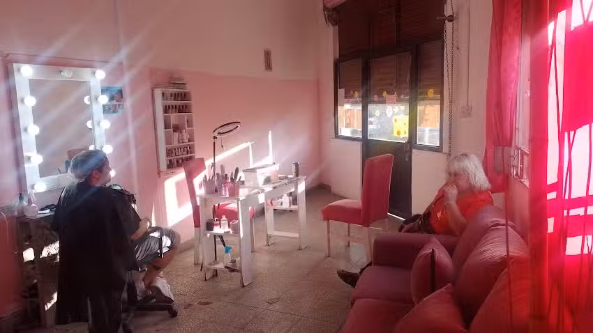 Est&eacute;tica M&M BEAUTY SALON