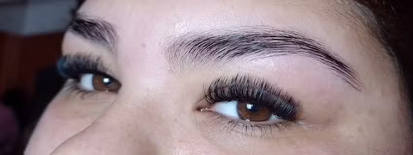 Est&eacute;tica pesta&ntilde;as Melissa