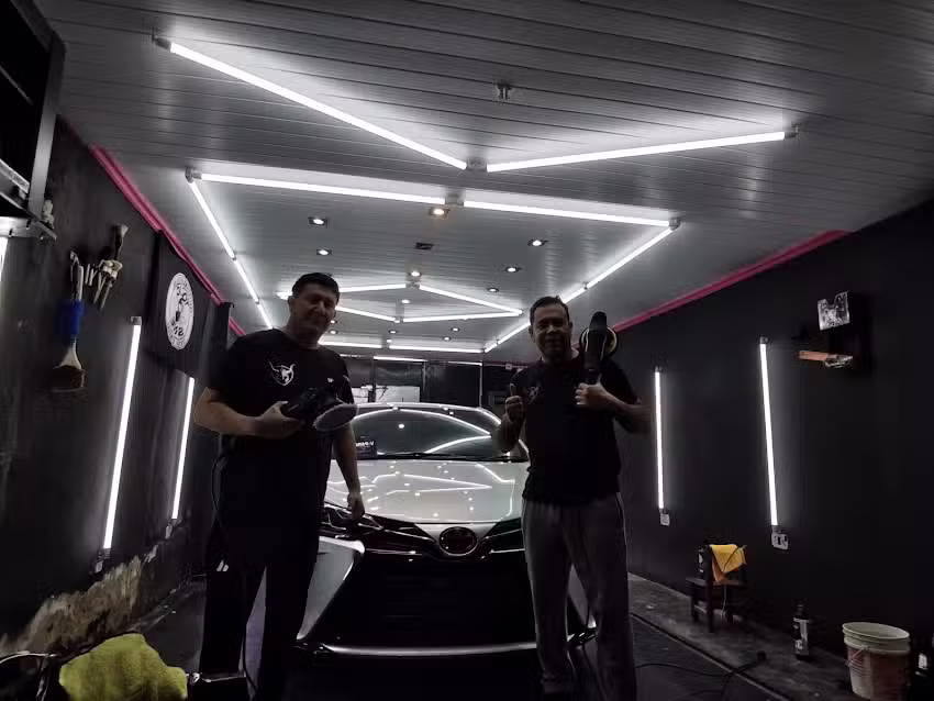 Est&eacute;tica Vehicular TITANIUM