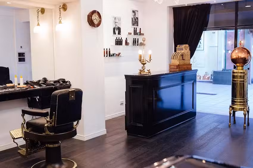 Esthetic Barber&iacute;a y Peluquer&iacute;a Masculina