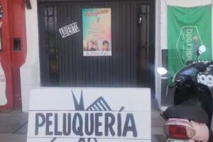 Estilo masculino peluquer&iacute;a y barberia