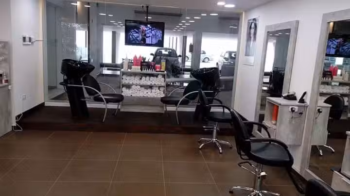 ESTUDIO V PELUQUERIA