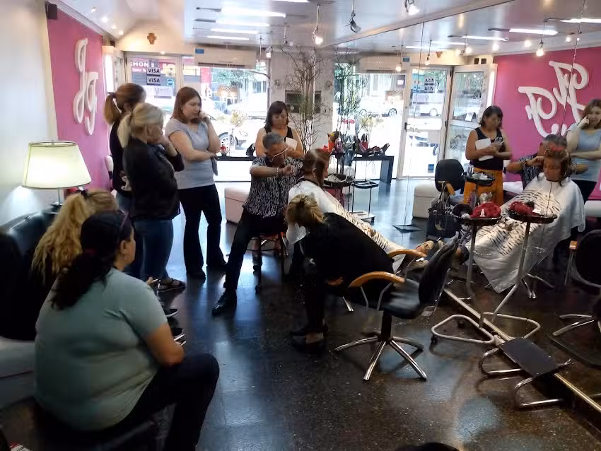 Ferr&eacute; peluqueros