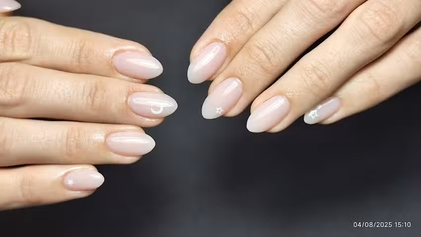 Fika Studio Belleza u&ntilde;as , cejas pesta&ntilde;as y tratamiento facial