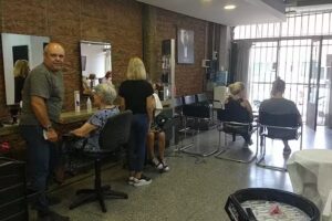 Francisco Macchiavello – Peluqueros