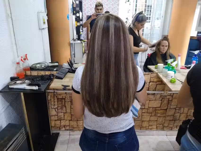 GABRIEL TEXEYRA sal&oacute;n de peluquer&iacute;a &ndash;