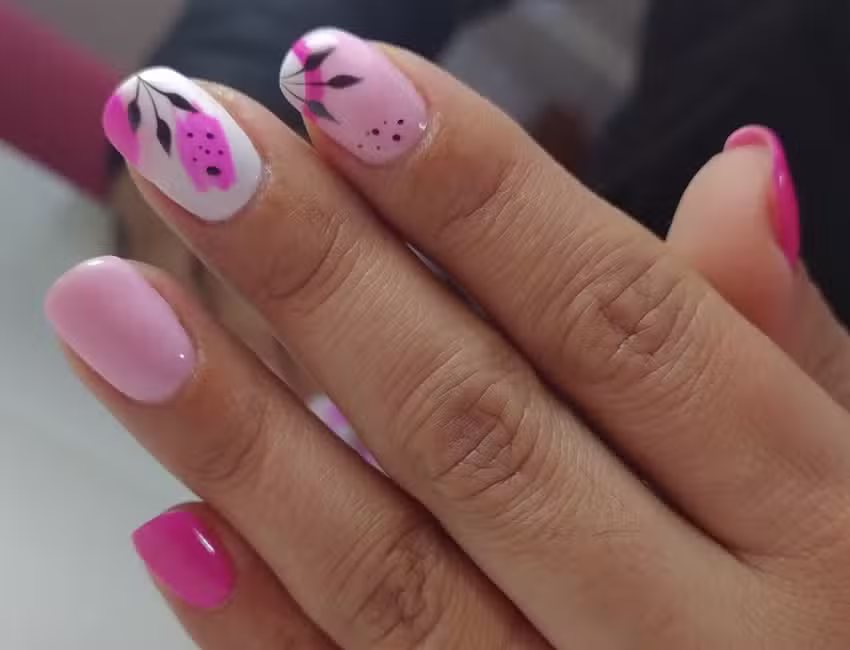 Gaby_u&ntilde;as