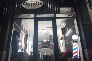 GAND&Iacute;ABARBERHOSUE