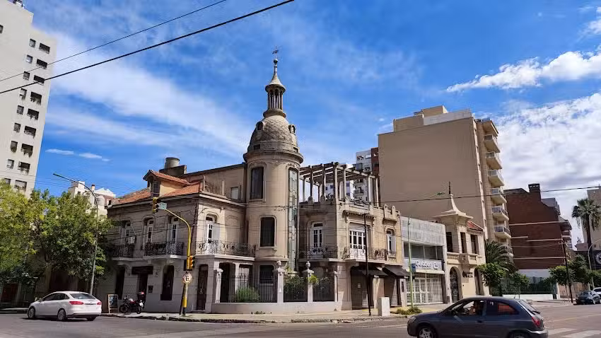 GELABERT ESTILISTA &ndash; SPA URBANO Y ESCUELA