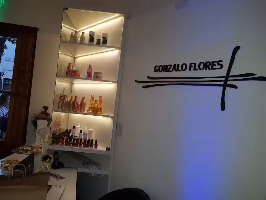 GONZALO FLORES PELUQUERIA