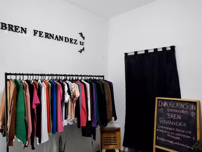 Hair Studio Peluquer&iacute;a Unisex y Showroom Indumentaria