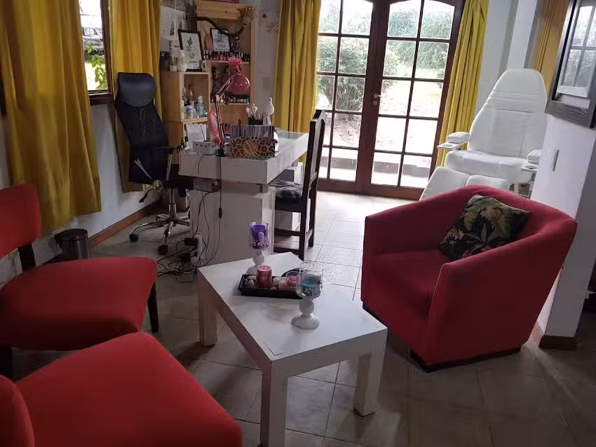 Hasta Las Manos (by Marian Uribe)