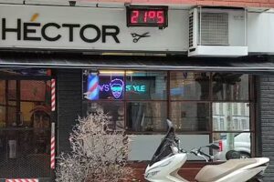 H&eacute;ctor y Staff LA PERLA