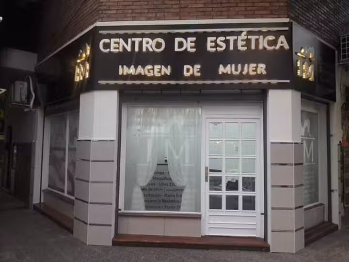 Imagen de Mujer, Centro de Est&eacute;tica.