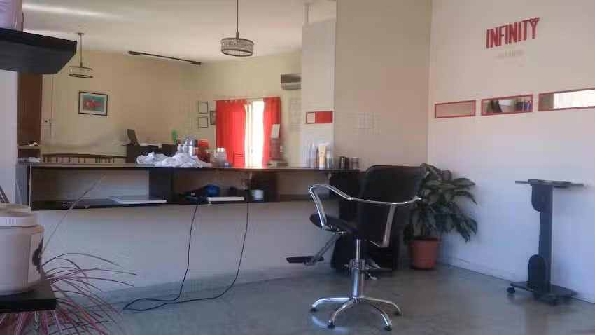 INFINITY Peluquer&iacute;a