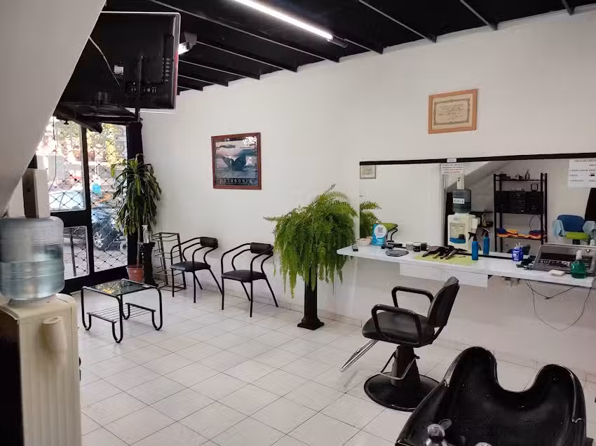 Jorge Adri&aacute;n Peluqueria