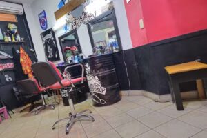 Julio Moyano Estilista Unisex