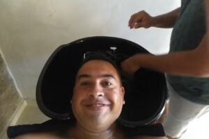 L&rsquo; Peluqueria & Barberia