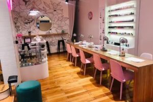 La Beautiqueria Nails, Beauty & Market