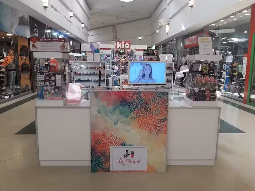 La Duqu&eacute; Beauty