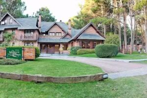 La Mansi&oacute;n del Bosque