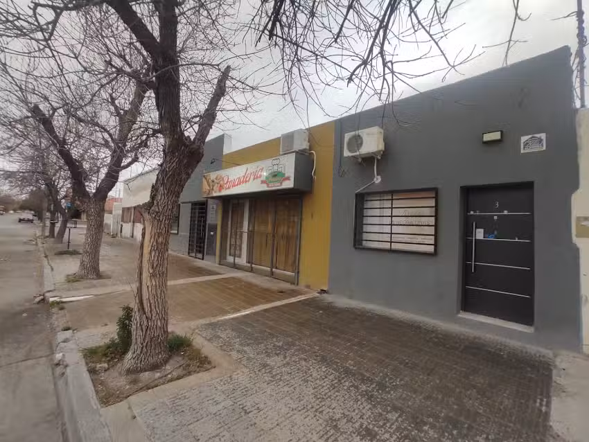 La Negra U&ntilde;as