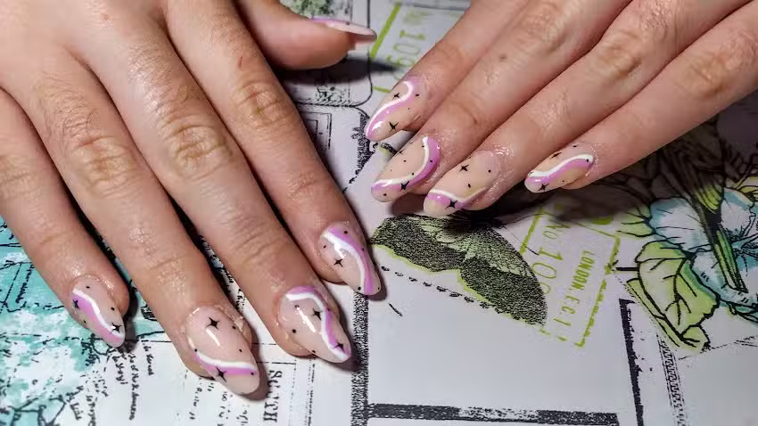 Lady Nails