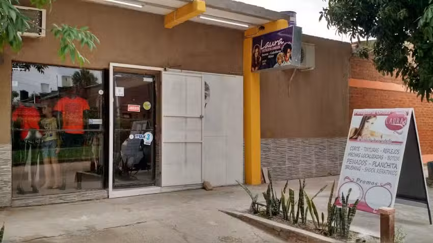 Lauras Tienda Y Peluqueria