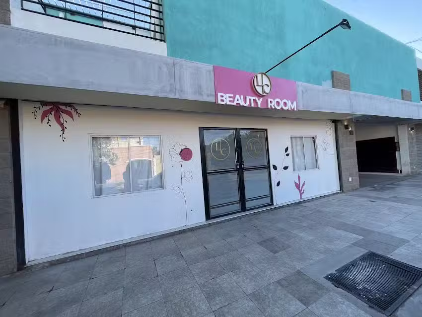 LC BEAUTY ROOM