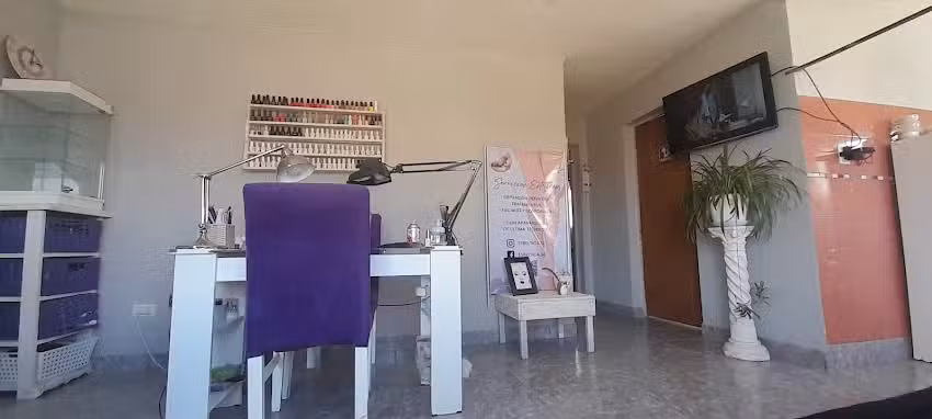 LE PETIT SAL&Oacute;N