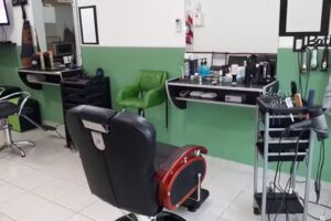 LISANDRO LOOK URBANO PELUQUERIA