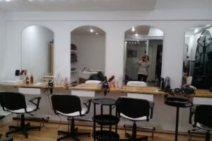 LMBOUTIQUE decolor y peinado