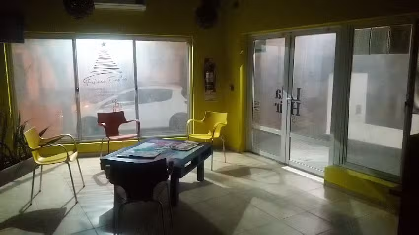 Lola Hair Studio Peluquer&iacute;a Masculina y Femenina