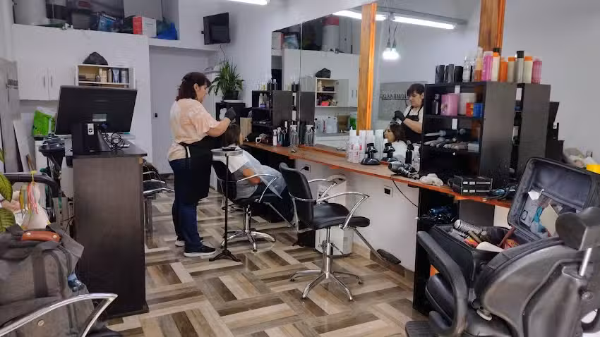 Lombardo Peluquer&iacute;a