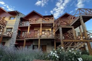 Los Robles Apart & Spa