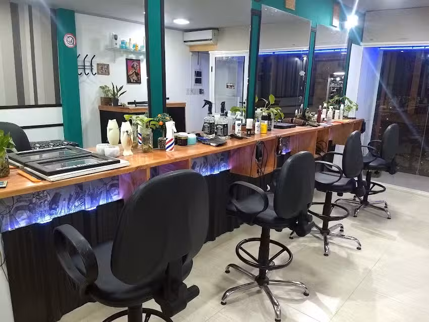 Lucas Dom&iacute;nguez coiffeur unisex