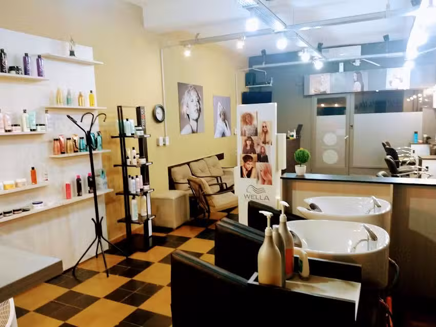 Luciana Costa Peluqueria