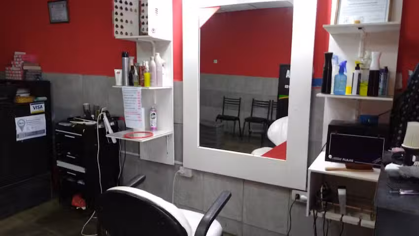 Luis Carlos &ndash; Peluqueria