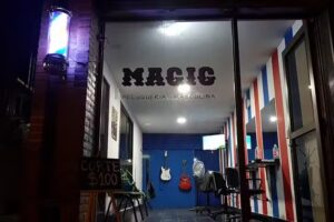 MAGIC BARBERIA Y PELUQUERIA