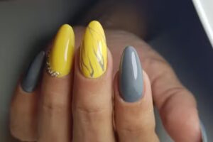 Maite Scott Uñas Esculpidas y Bash Lashes