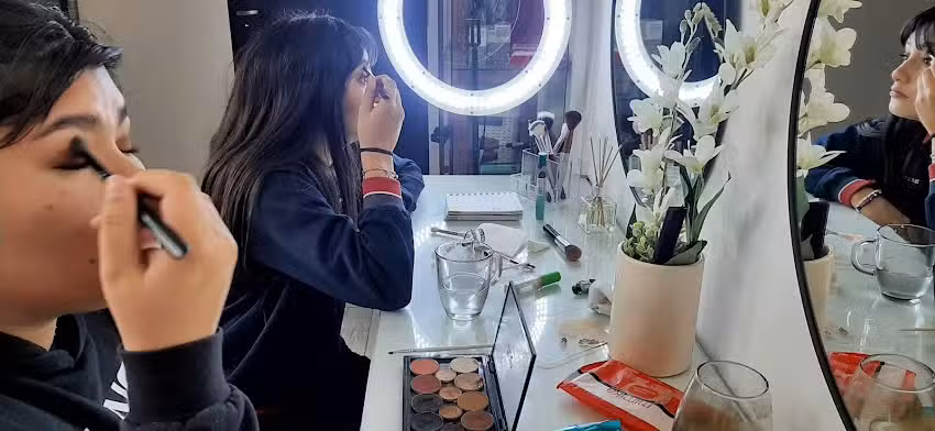 Make Up & Hair Studio