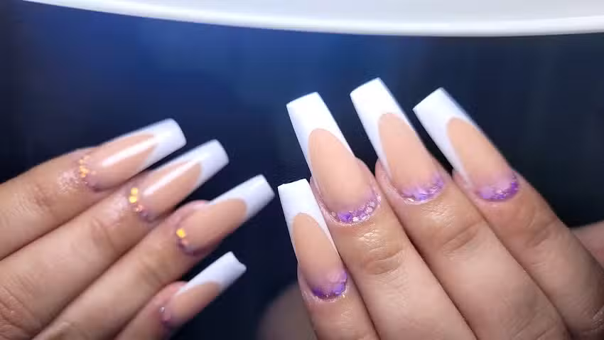 Mayra Bustos ESTUDIO Nails & Lash