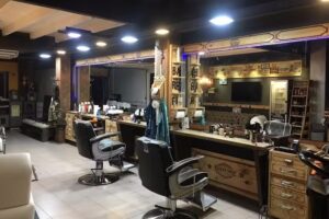 MONDO UOMO Peluquer&iacute;a y Barber&iacute;a