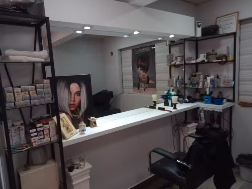 Moni peluquer&iacute;a